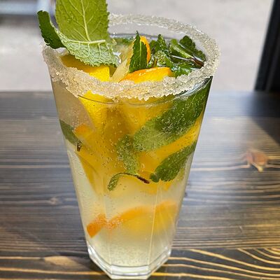 Фирменный лимонад пина колада в Контейнер по цене 420 ₽