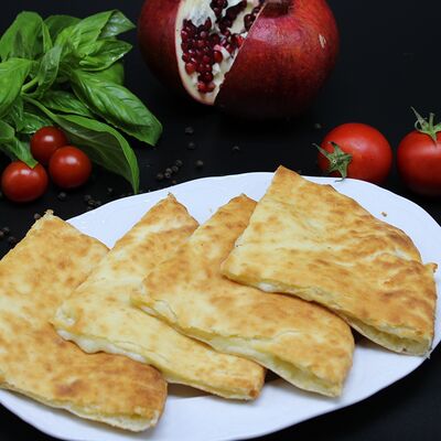 Хачапури по-имеретински (маленький) в Хачапуридзе по цене 310 ₽