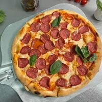 Пицца Пепперони в Gusto ITALIA