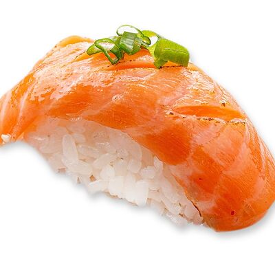 Суши с опалённым лососем в ДКВКУС по цене 220 ₽