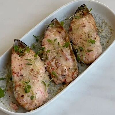 Мидии зеленые запеченные в Prana по цене 830 ₽