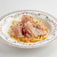 Карбонара с тамбовский окороком в Parmesano