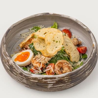 Салат Цезарь с креветками в Дело по цене 820 ₽