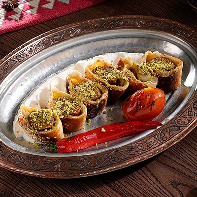 Бейти кебаб с фисташкойв Серкан по цене 1190 ₽