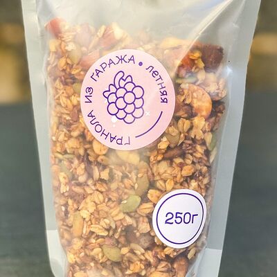 Гранола летняя в Garage Healthy Bar по цене 390 ₽