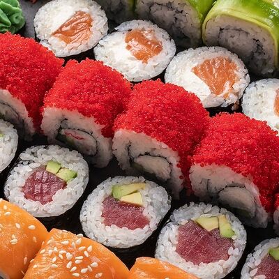 Набор роллов Корпоратив в Wok & Roll по цене 3690 ₽