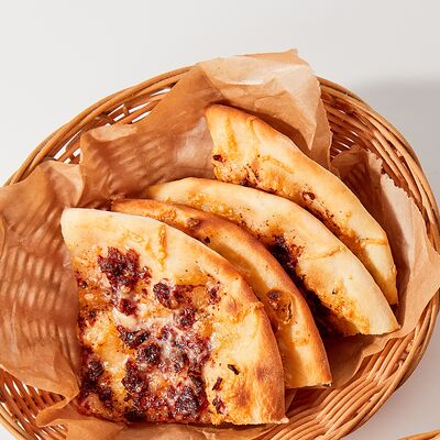 Фокачча с вялеными томатами в Room-cafe по цене 300 ₽