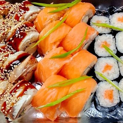 Сет для себя в Пицца Рак и Суши по цене 2200 ₽