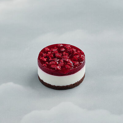 Пирожное Рикотти Вишня в Буше по цене 275 ₽