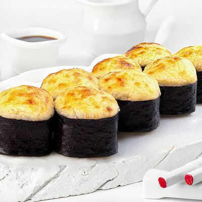 Запеченный с креветкой в Суши Точка по цене 495 ₽