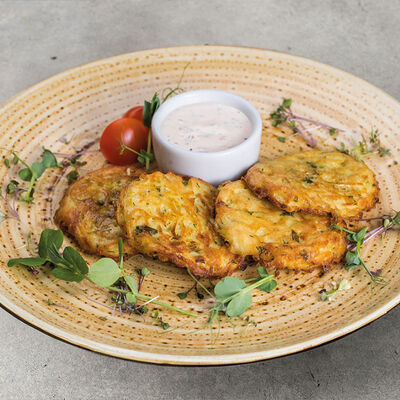 Драники Полтавские из кабачков со сливочно-рыбным муссом в Станъ по цене 810 ₽