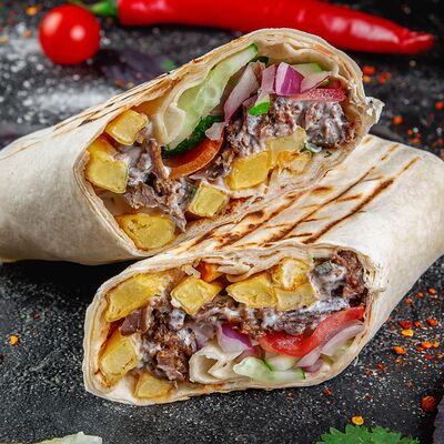 Шаурма с картофелем фри и говядиной в Шурум Бурум по цене 375 ₽