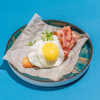 Брускетта с беконом в Kiss по цене 165