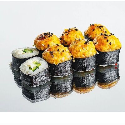 Запеченый ролл с угрем в Rolls Bar по цене 569 ₽