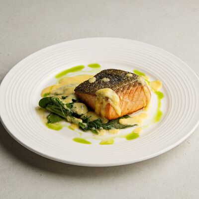 Стейк из лосося в Философия по цене 1560 ₽