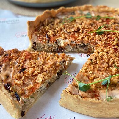 Пирог с капустой и грибами L в Твой Бранч по цене 46 р.