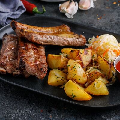 Ребрышки на углях с картофелем в Баклажан в ТЦ 