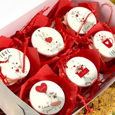 Капкейки на день Святого Валентина в Tort4u по цене 2340 ₽