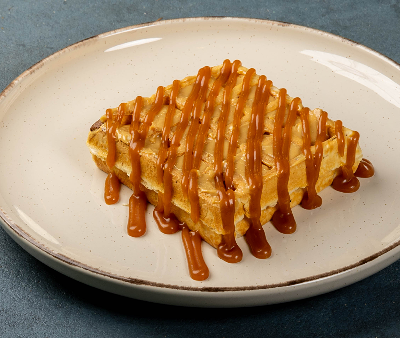 Вафля арахис-карамель в Uno - завтраки весь день по цене 299 ₽