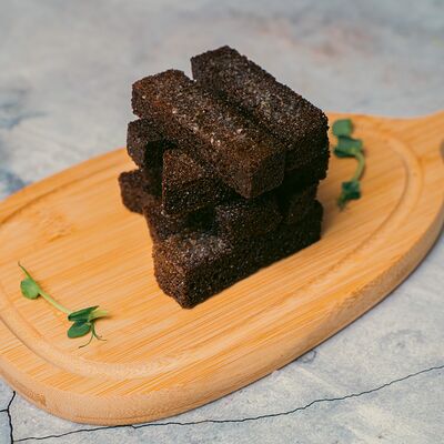 Гренки бородинские — насыщенный вкус, чеснок и специи в Хищник по цене 234 ₽