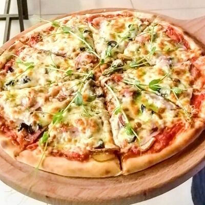 Пицца Брискетта в Брискетта по цене 660 ₽