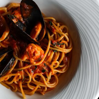 Спагетти с морепродуктамив Bb Grill по цене 960 ₽