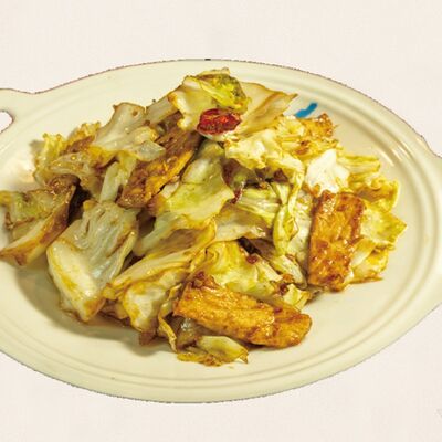 Жареная китайская капуста со свиной грудинкой в Золотая панда по цене 1000 ₽