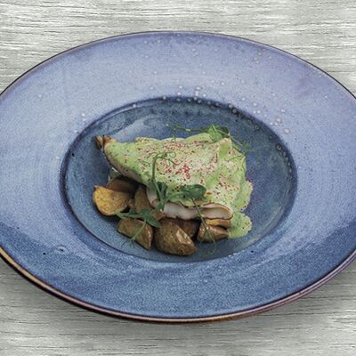 Кальмар на гриле с картофелем бейби в Лаврушка по цене 820 ₽