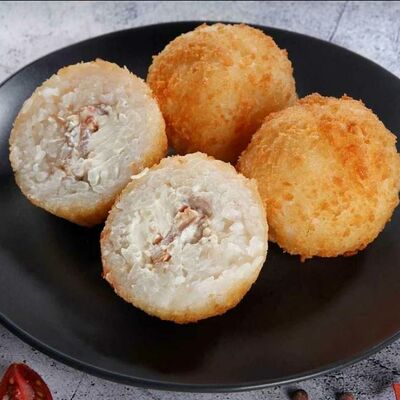 Рисовые шарики с угрем в Суши Мастер по цене 289 ₽