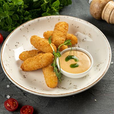 Жареный сыр с соусом кимчи в Сорренто по цене 420 ₽