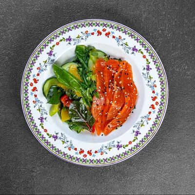 Салат с сёмгой в Merzen по цене 640 ₽