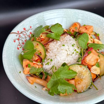 Рис с хе из лосося в Domo по цене 720 ₽