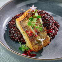 Палтус с черным рисомв Rose Mary