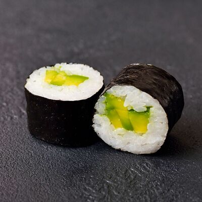 Авокадо маки в Дзиро суши-бар по цене 400 ₽