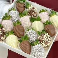 Клубника в шоколаде в наборе Шарм в Chocoboom