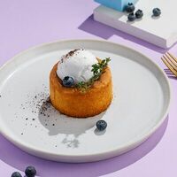 Черничный пирог с кокосовым сорбетом в Маймун