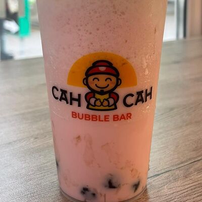 Love is бананово-клубничный бабл милкшейкв Сан сан по цене 490 ₽