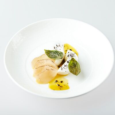 Панна-котта с грушей в Ossu по цене 430 ₽