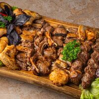 Сет на компанию 8-10 персон в Шашлык Центр на Углях