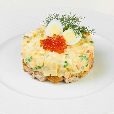 Оливье с перепёлкой в Кофемания по цене 1200 ₽
