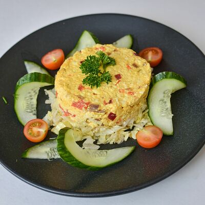 Омлет из домашнего сыра в Вегетарианское кафе Мантра Бар по цене 390 ₽