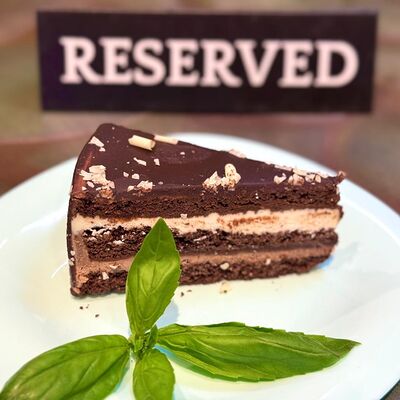 Торт Три Шоколадав Чайхана Кишлак по цене 349 ₽