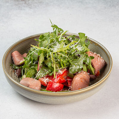 Салат с ростбифом в Shemodi Шемоди по цене 650 ₽