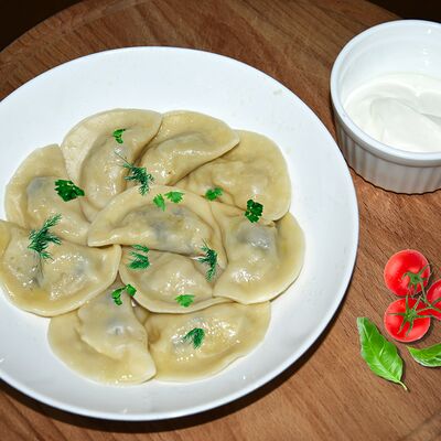 Вареники с картофелем и грибамив Пельменная №1 по цене 340 ₽