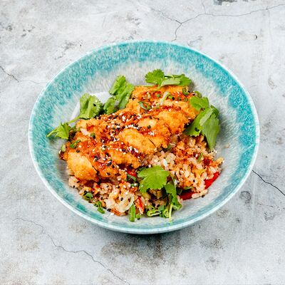 Жареный рис с курицей кацу в Newbar по цене 520 ₽