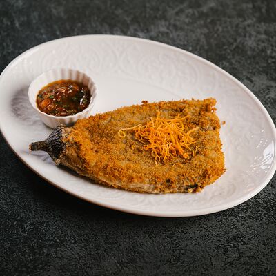 Битый баклажан в панировкев Vladbeef Bar по цене 550 ₽