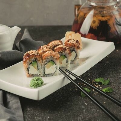 Филадельфия запеченная с угрем в Баклажан в ТЦ 