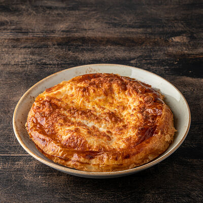 Хачапури с сыром 1 шт. в Плов Хауз по цене 259 ₽