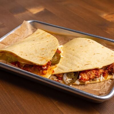 Кесадилья в Это Бар по цене 470 ₽