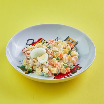 Оливье с курочкой в ЛарисуВаннуХочу по цене 330